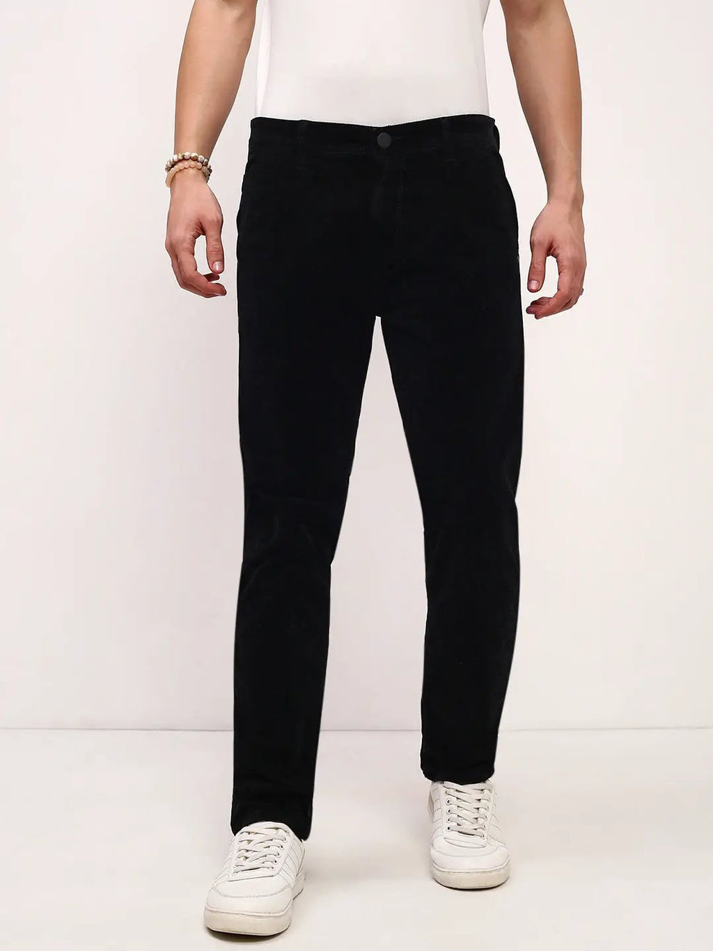 Men's Black Solid Straight Fit Low-Rise Jeans