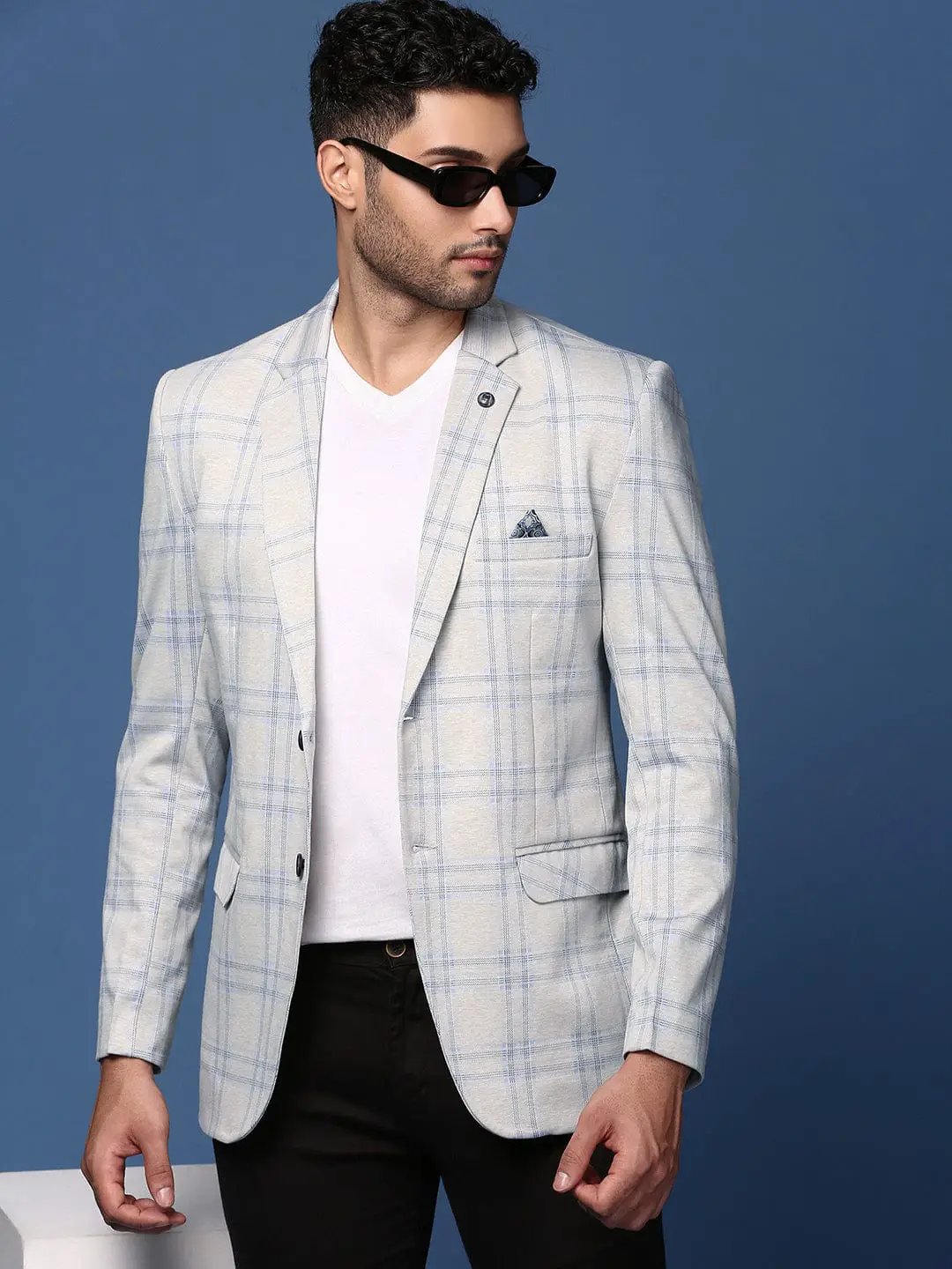 Men's Grey Slim Fit Self Designed Single Breasted Blazer