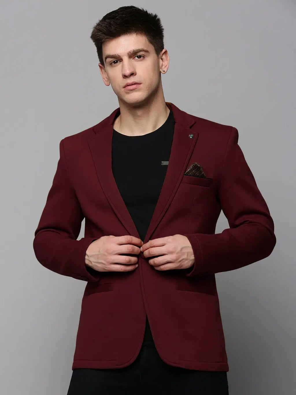 Men's Maroon Solid Single Breasted Blazer