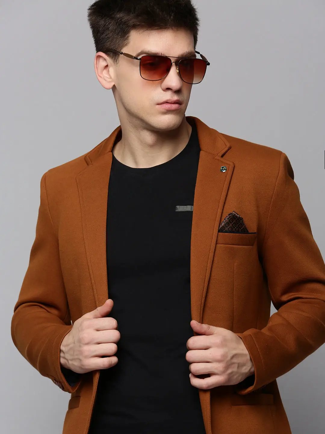 Men's Tan Single-Breasted Casual Blazers