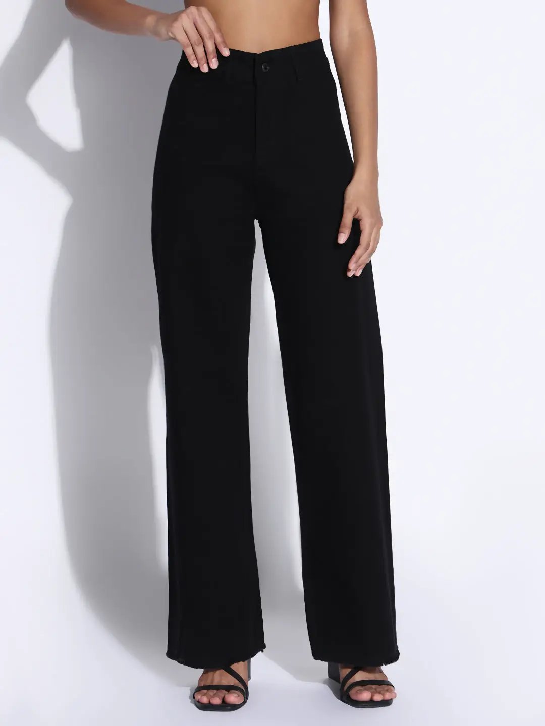 Women's Solid Black Frayed Hem Wide Leg Jeans