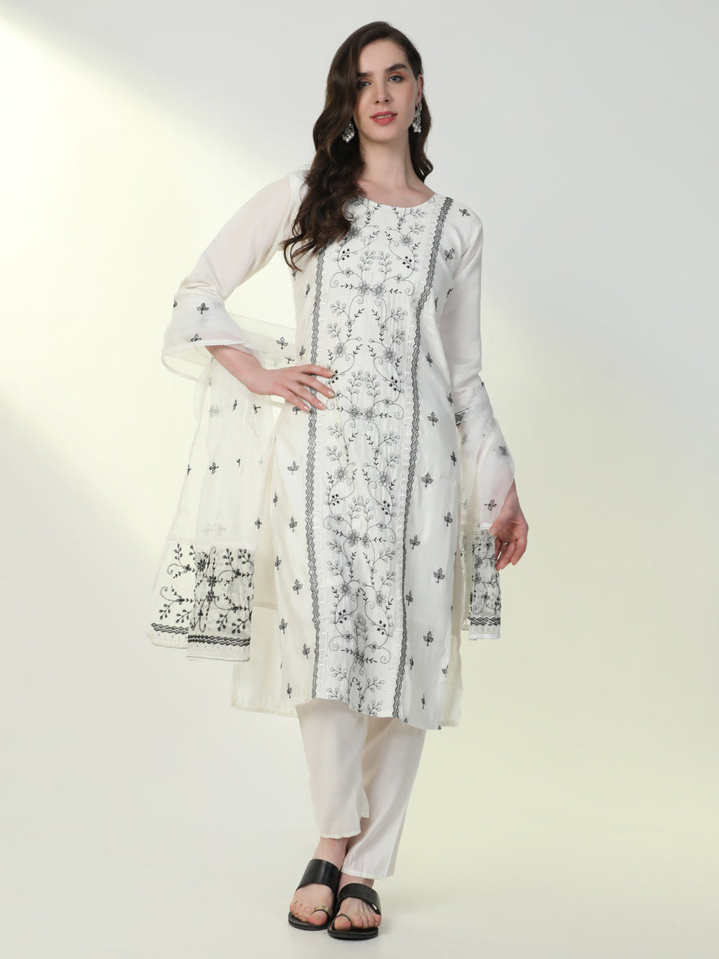 Women's Off White Embroidered Kurta Set with Dupatta