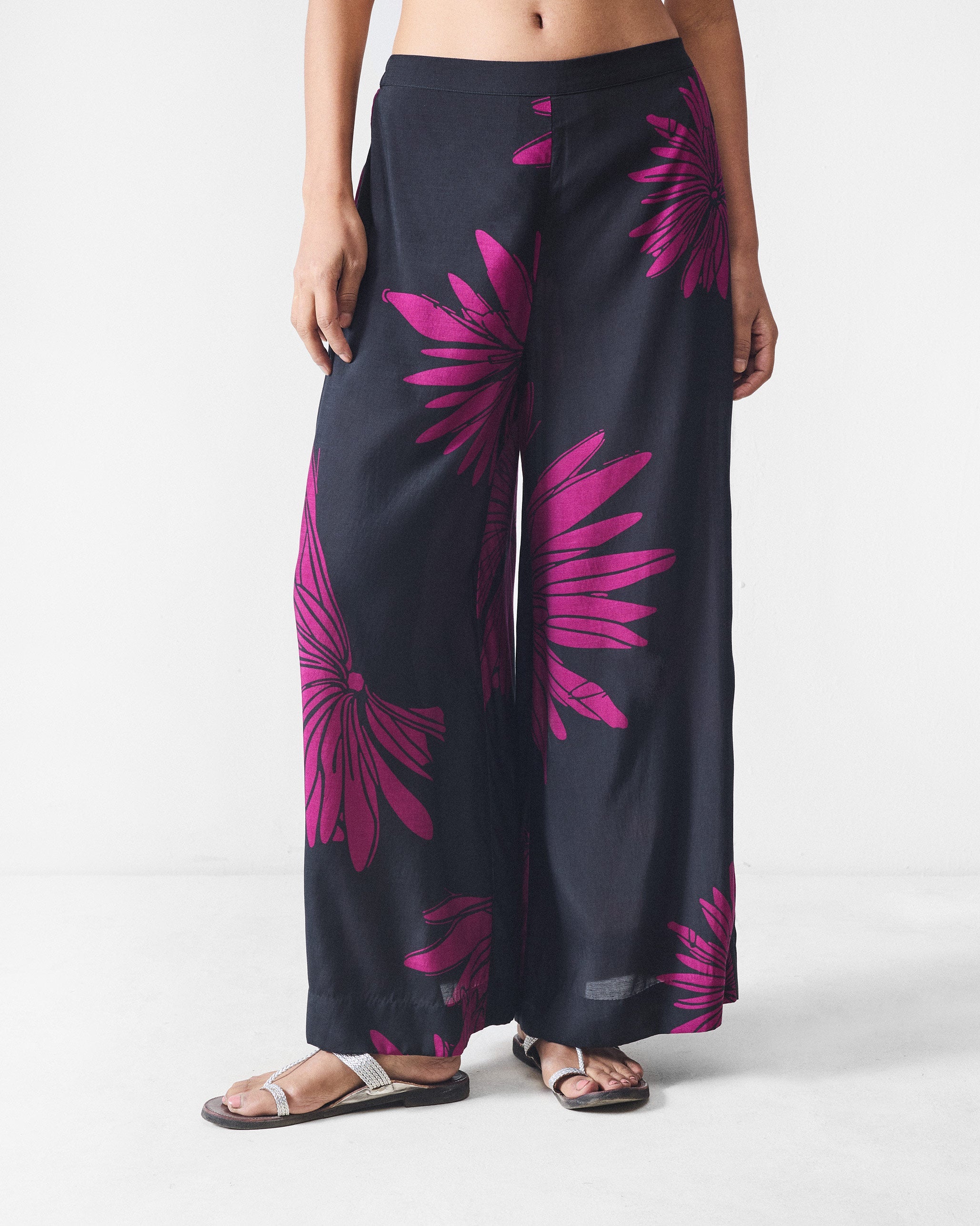 Basic Pyjama - Black & Mulberry Printed
