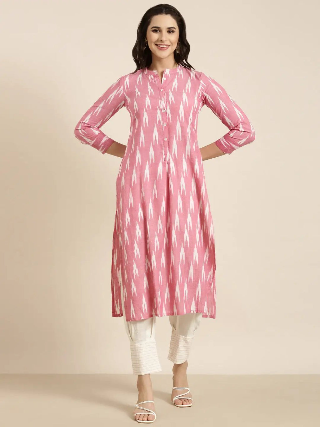 Women's Straight Pink Geometric Kurta Sets With Trousers