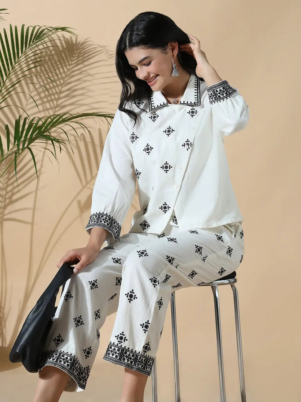 Women's Off White Embroidered Co-ords Set