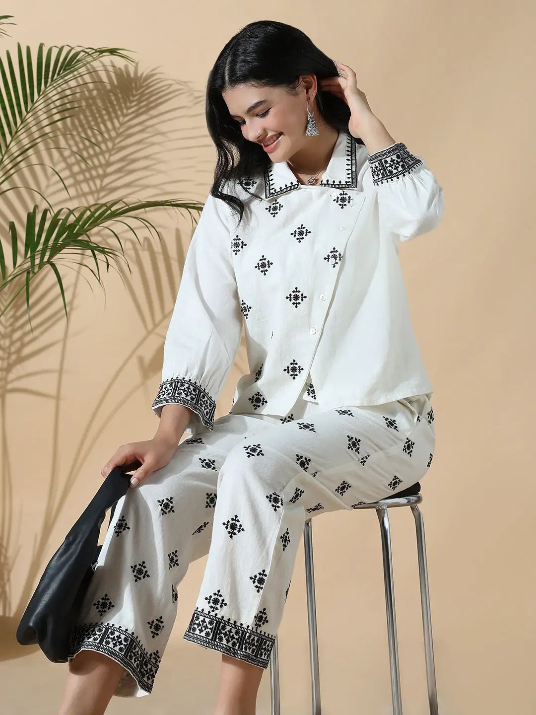 Women's Off White Embroidered Co-ords Set
