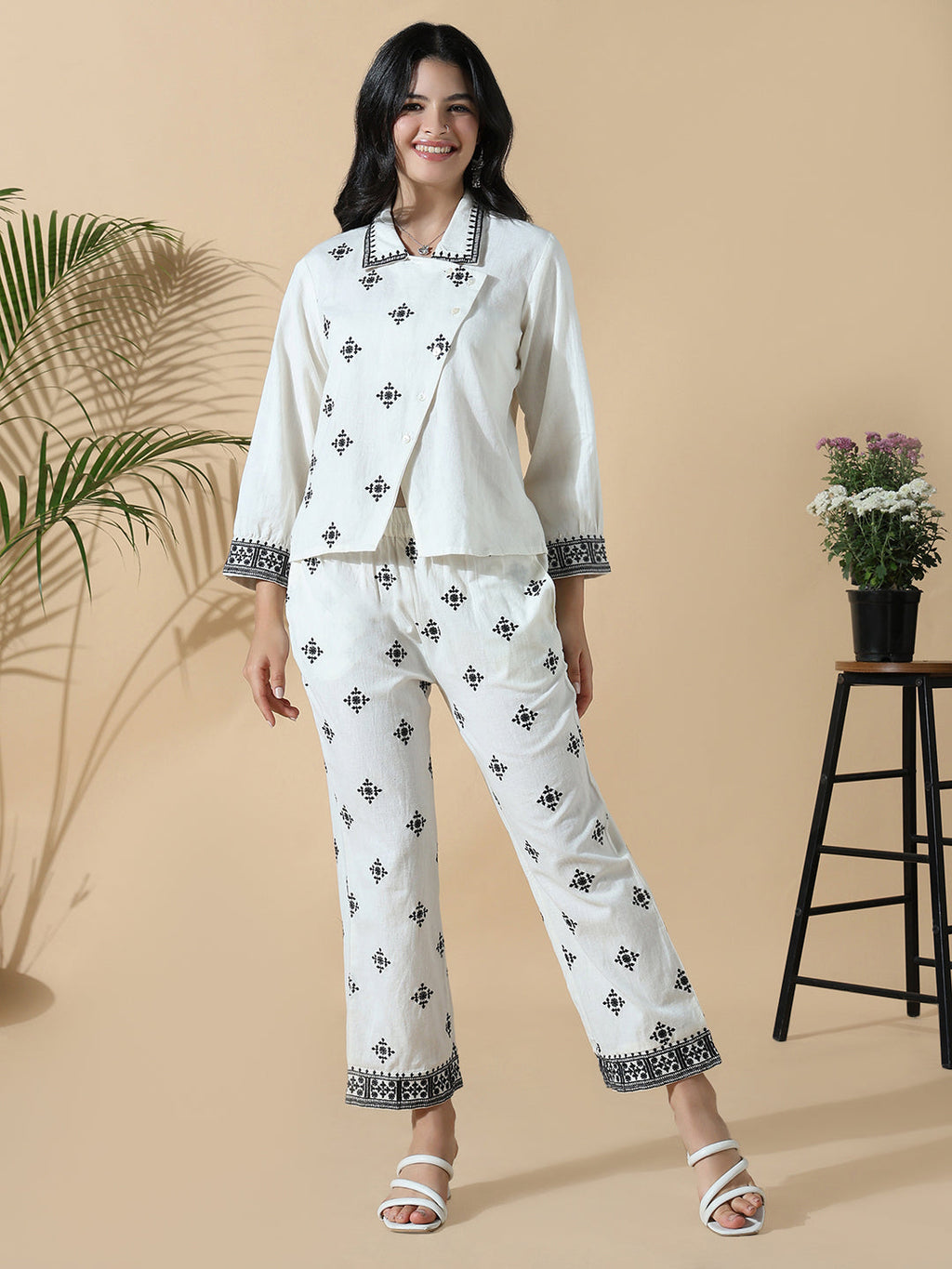 Women's Off White Embroidered Co-ords Set