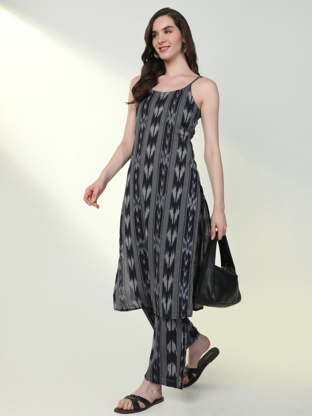 Women's Navy Blue Graphic Straight Kurta Set