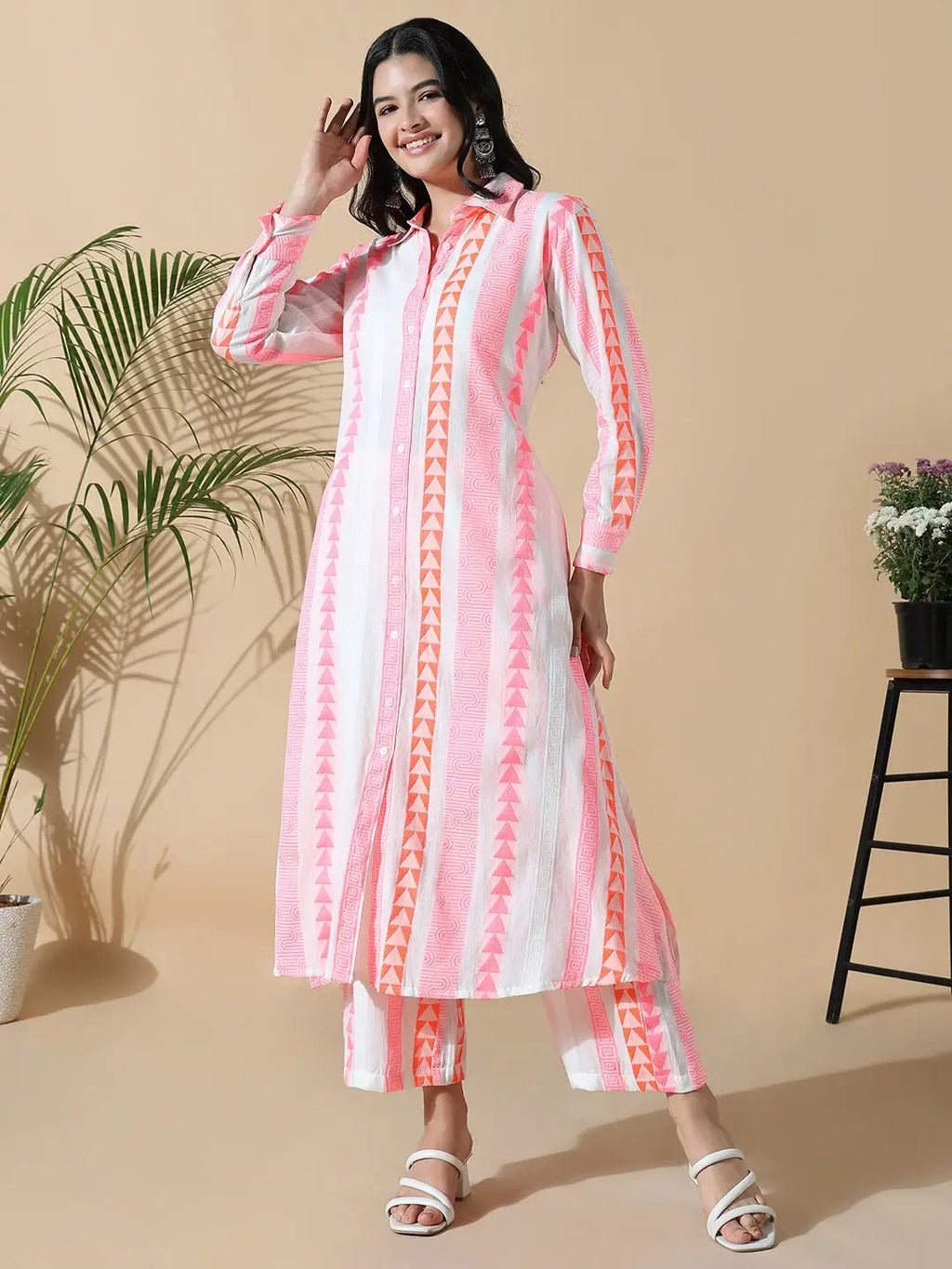 Women's Cotton Geometric A-Line Pink Kurta with Palazzo