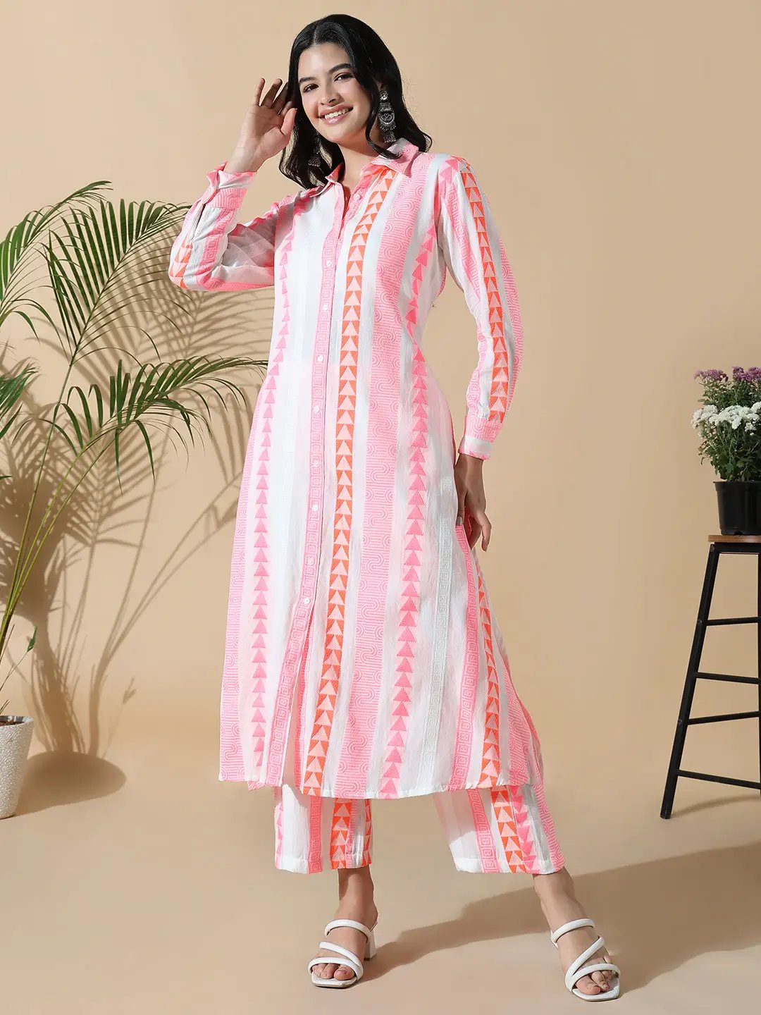 Women's Cotton Geometric A-Line Pink Kurta with Palazzo