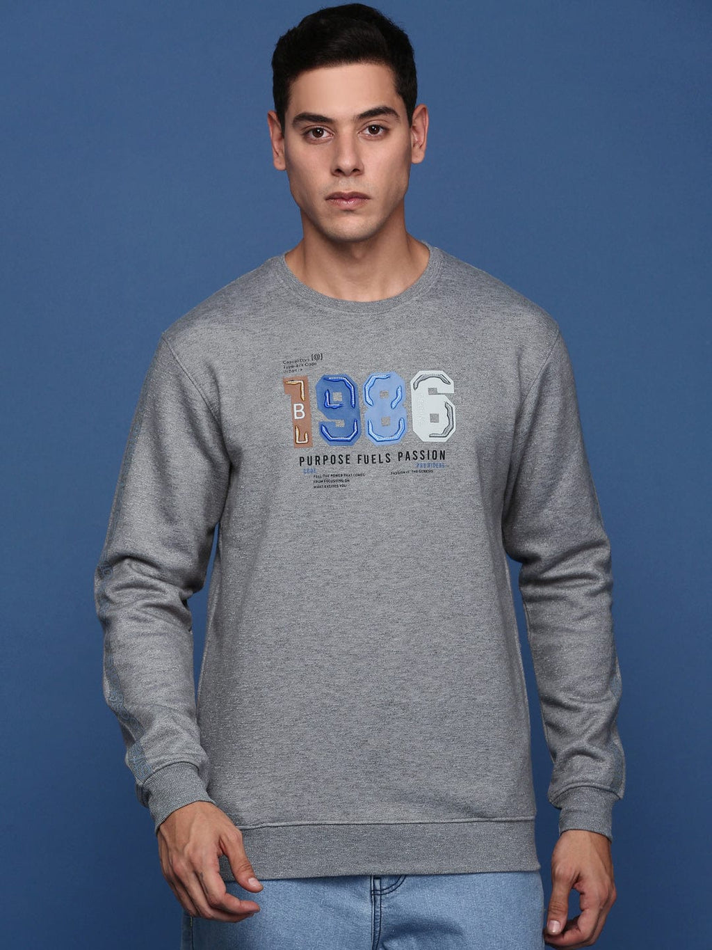 Men's Round Neck Solid Grey Cotton Pullover