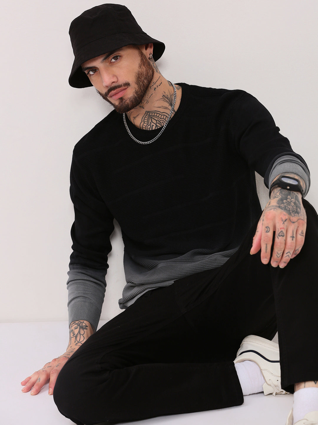 Men's Grey Colourblocked Neck Pullover
