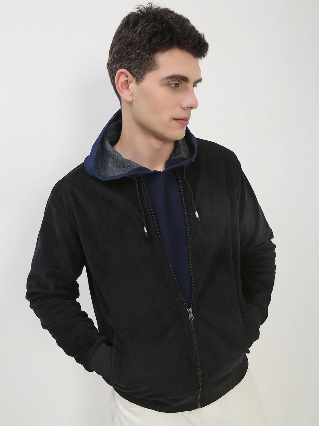 Men's Black Solid Sweatshirt