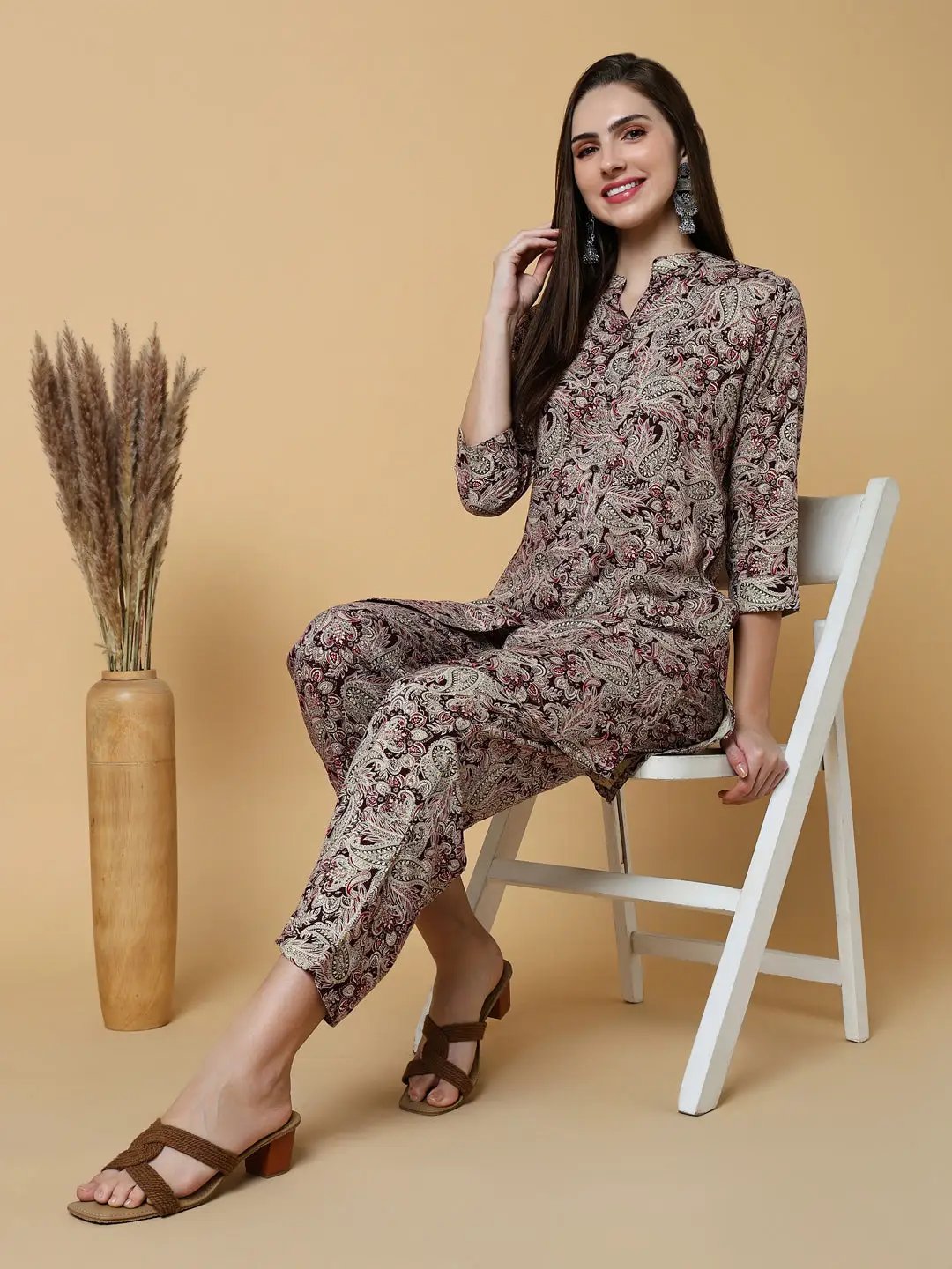 Women's Paisley Maroon Straight Kurta Set