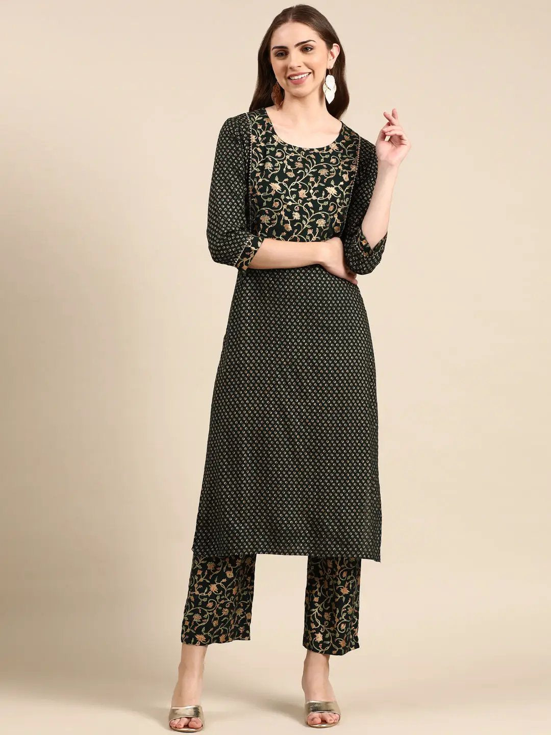 Women's Green Printed Regular Gotta Patti Kurta Set