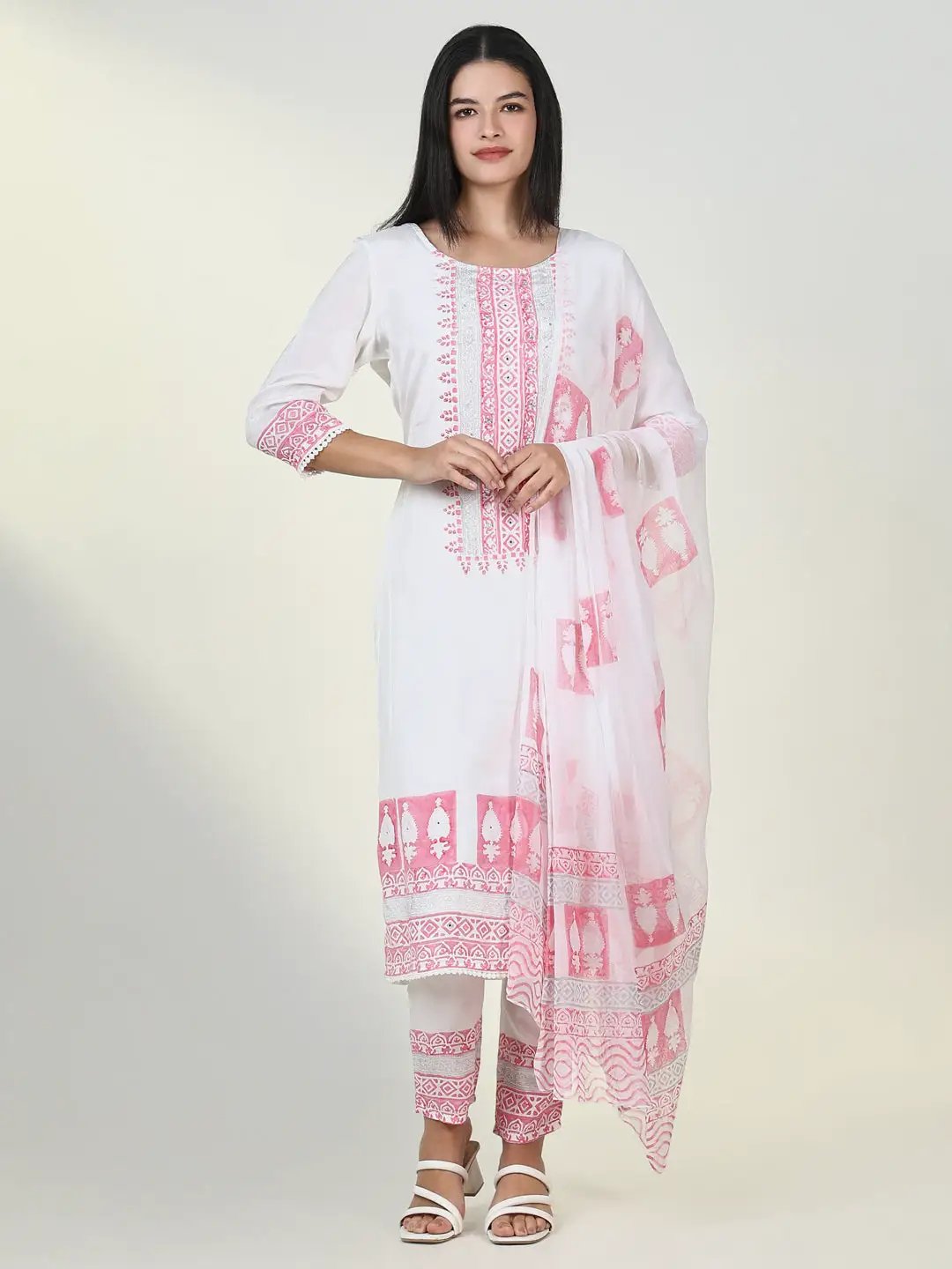 Women's Graphic White Kurta Set with Dupatta
