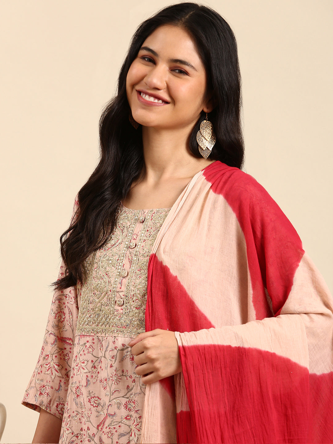 Women's Floral Peach Ethnic Straight Kurta Set with Dupatta