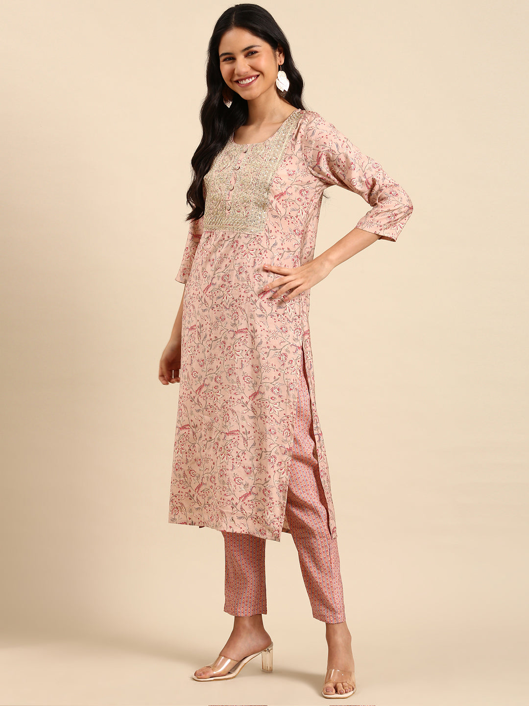 Women's Floral Peach Ethnic Straight Kurta Set with Dupatta