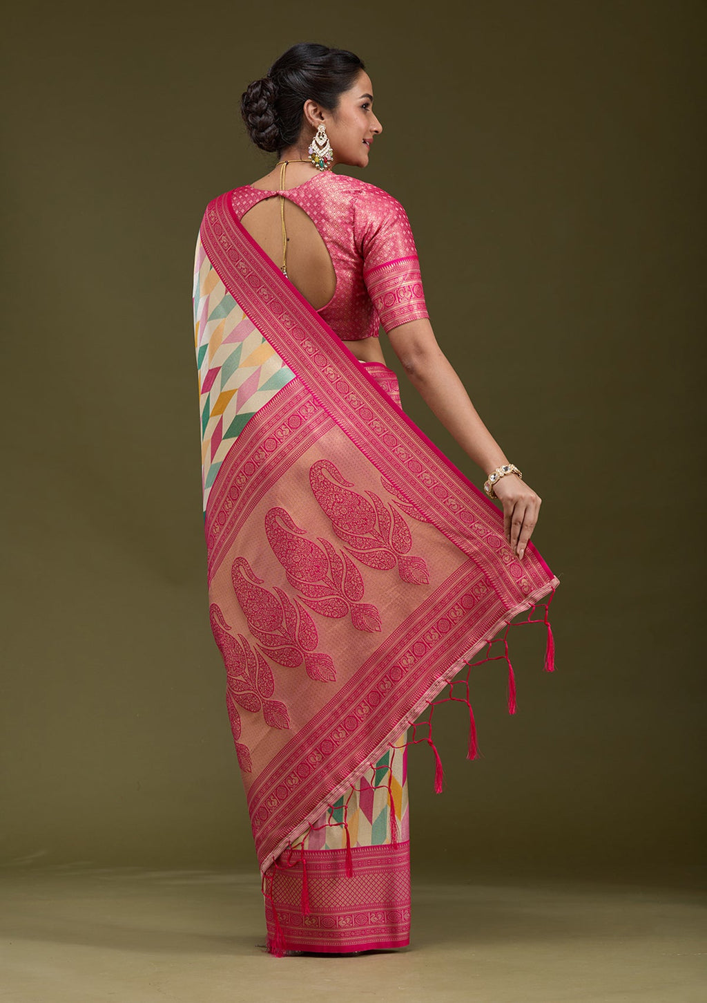 Magenta Pink Printed Satin Silk Saree