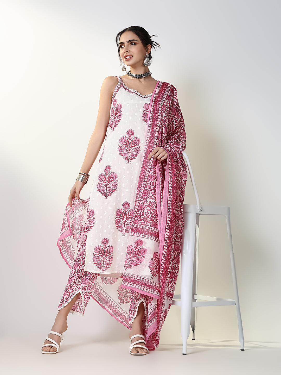 Women's Ethnic Floral Pink Straight Kurta Set with Dupatta