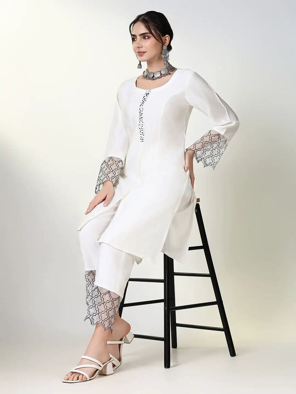 Women's Solid White Straight Kurta Set