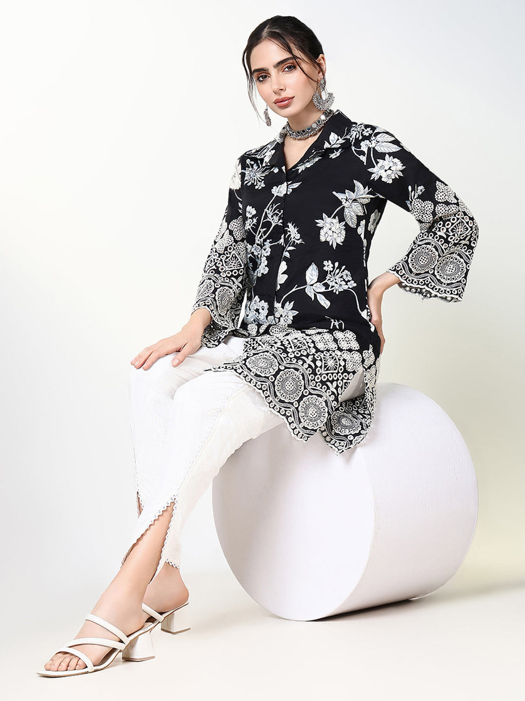 Women's Floral Ethnic Black Straight Kurta Set