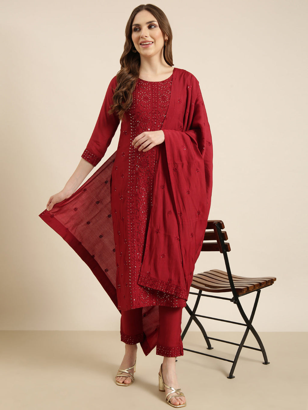 Women's Ethnic Straight Maroon Floral Kurta Sets with Trousers & Dupatta