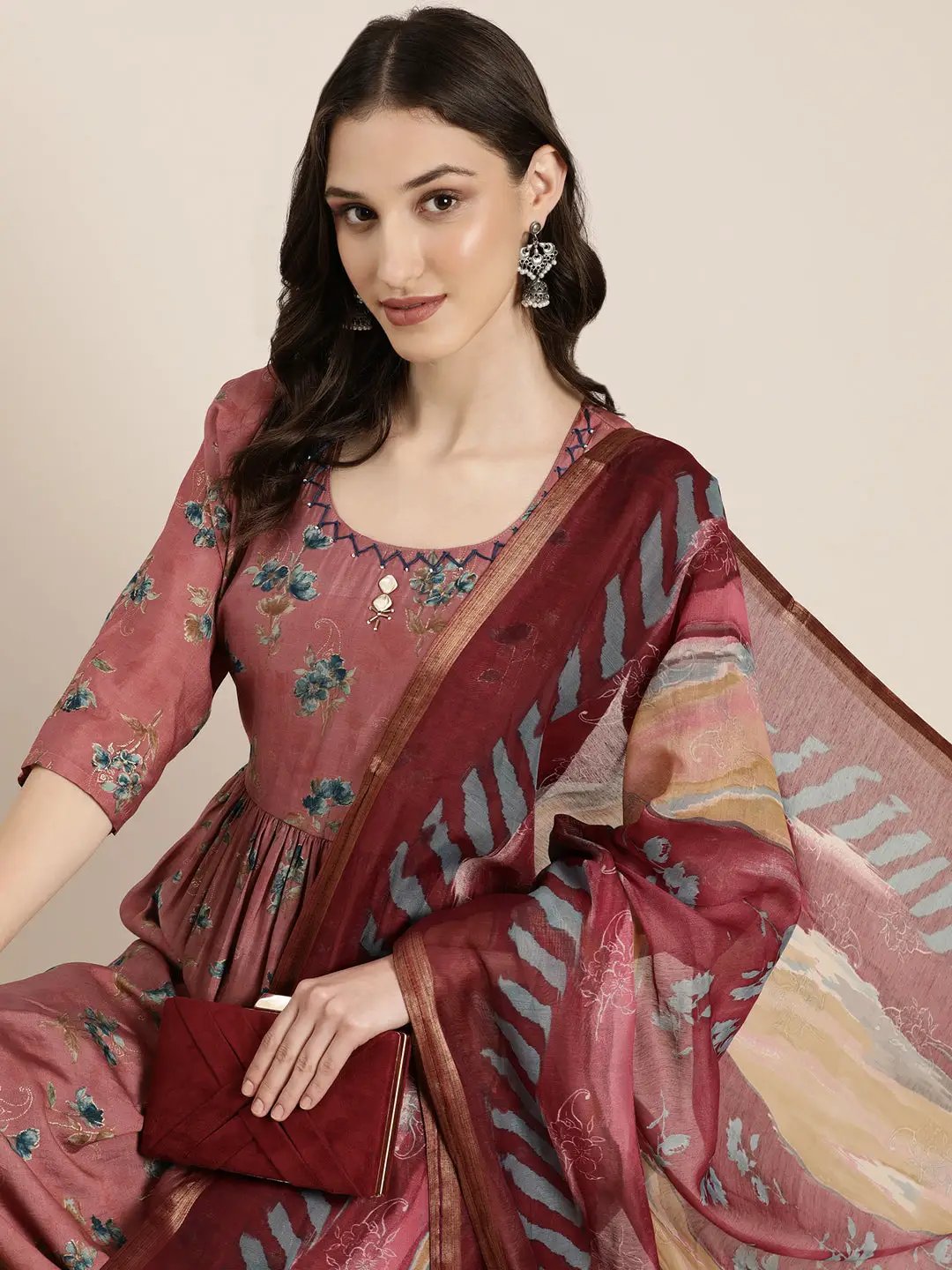 Women's Mauve Floral Printed Regular Thread Work Kurta Set With Dupatta