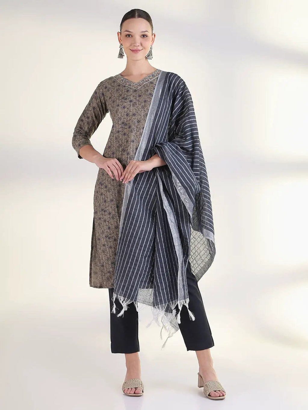 Women's Floral Sequinned Grey Straight Kurta Set with Dupatta