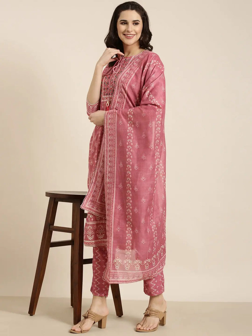 Women's Straight Pink Ethnic Motifs Kurta Sets with Trousers & Dupatta