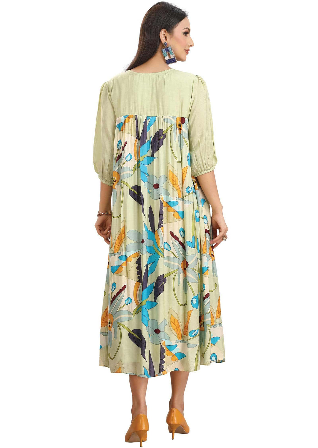 Pista Green & Multicolor Muslin Printed Midi Dress