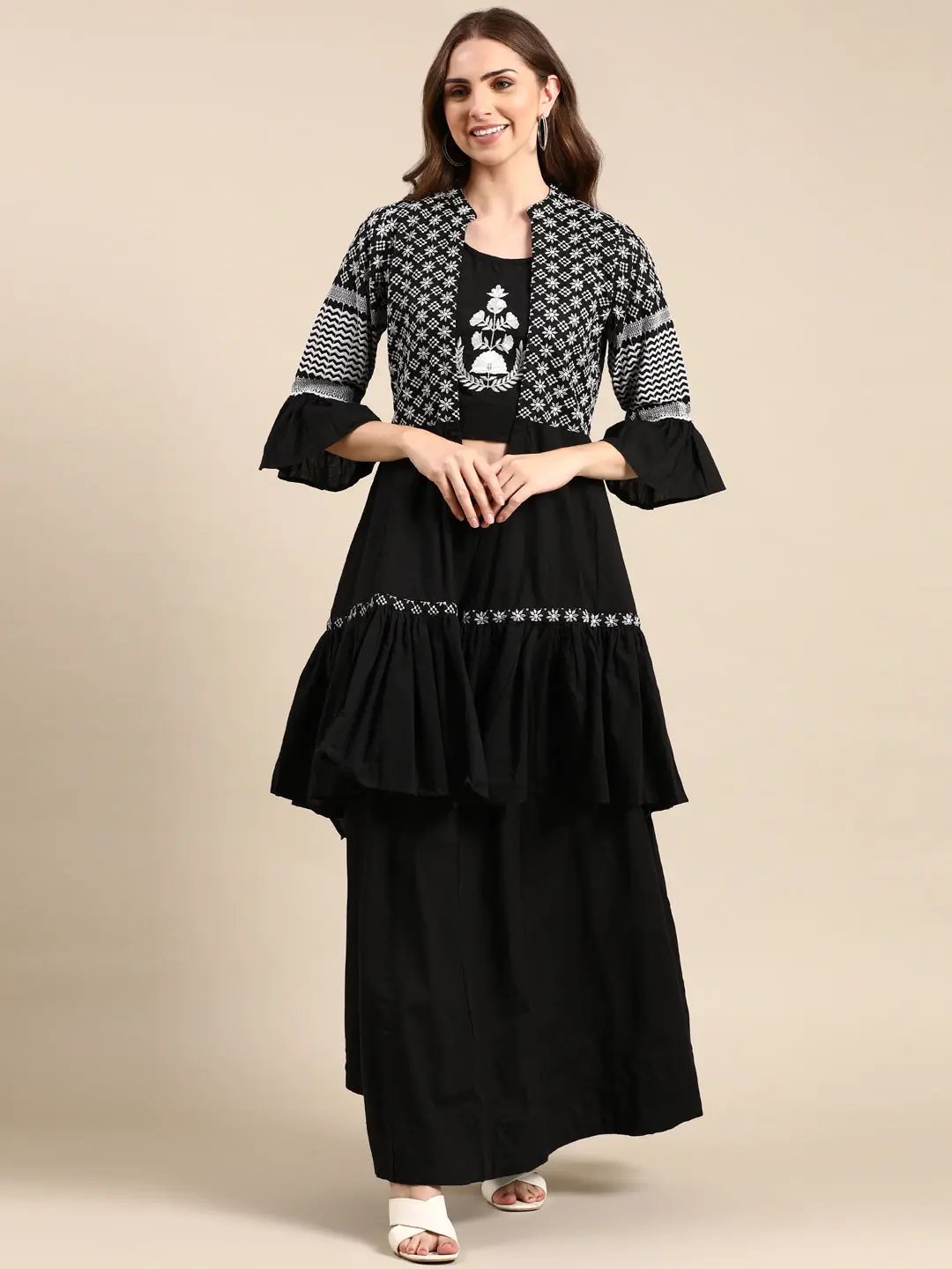 Women's Black Embroidered Panelled Thread Work Kurta Set with Jacket