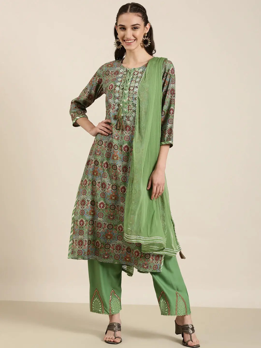 Women's Green Floral Printed Tie-Up Neck Kurta Set With Dupatta