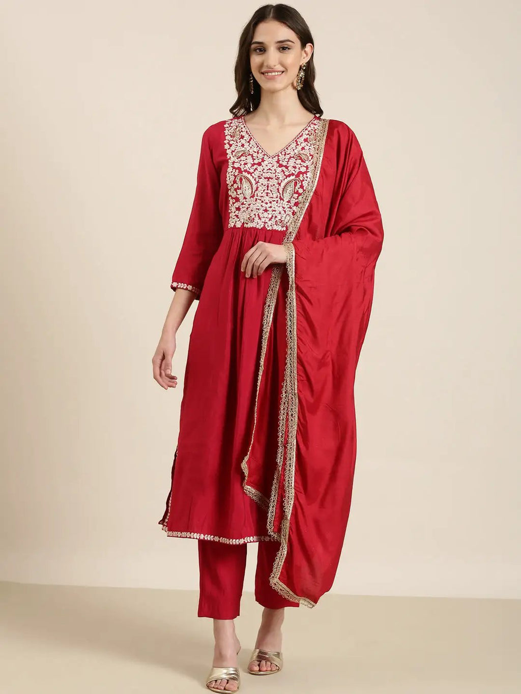 Women's Fuchsia Paisley Thread Work Kurta Set with Dupatta