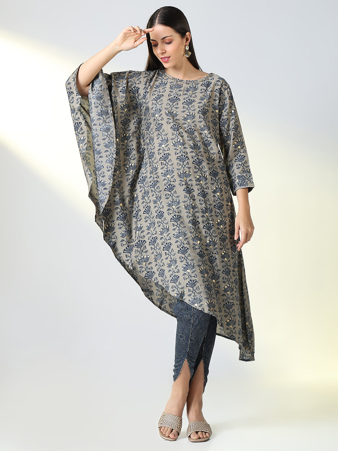 Women's Grey Floral Asymmetric Kurta Set