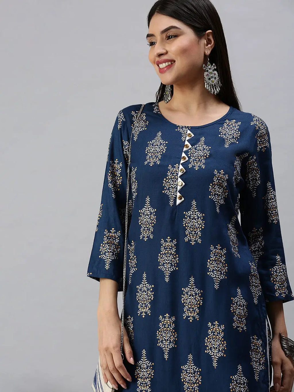 Women's Straight Blue Printed Kurta Sets With Trousers