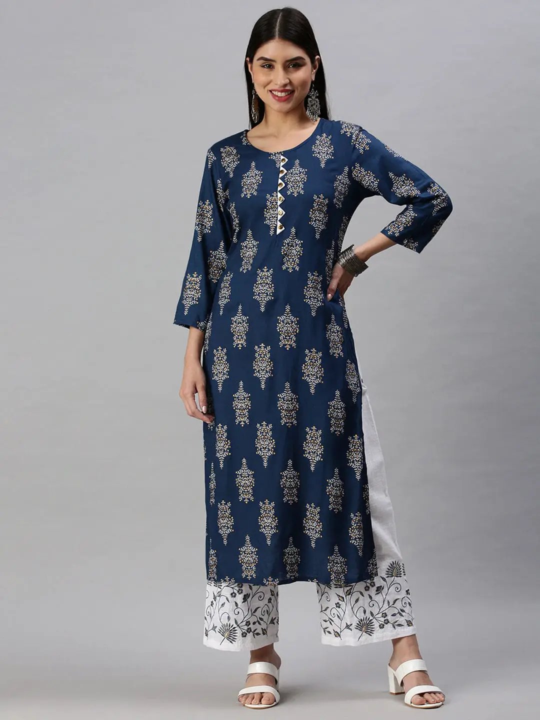 Women's Straight Blue Printed Kurta Sets With Trousers