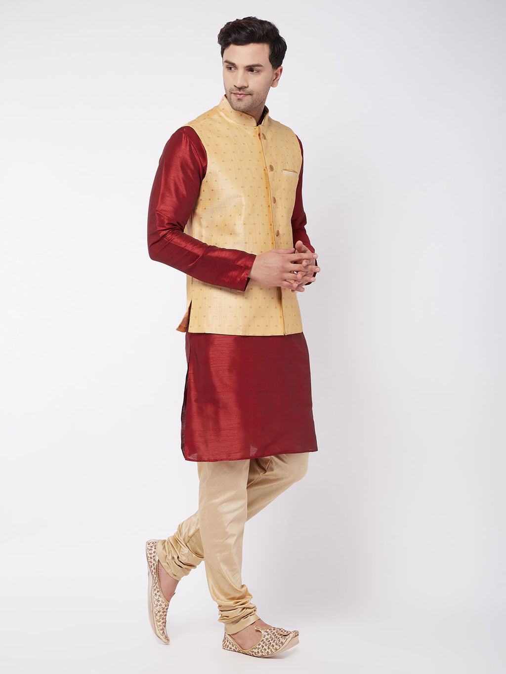 Men's Gold Zari Weaved Jacket With Kurta Pyjama Set
