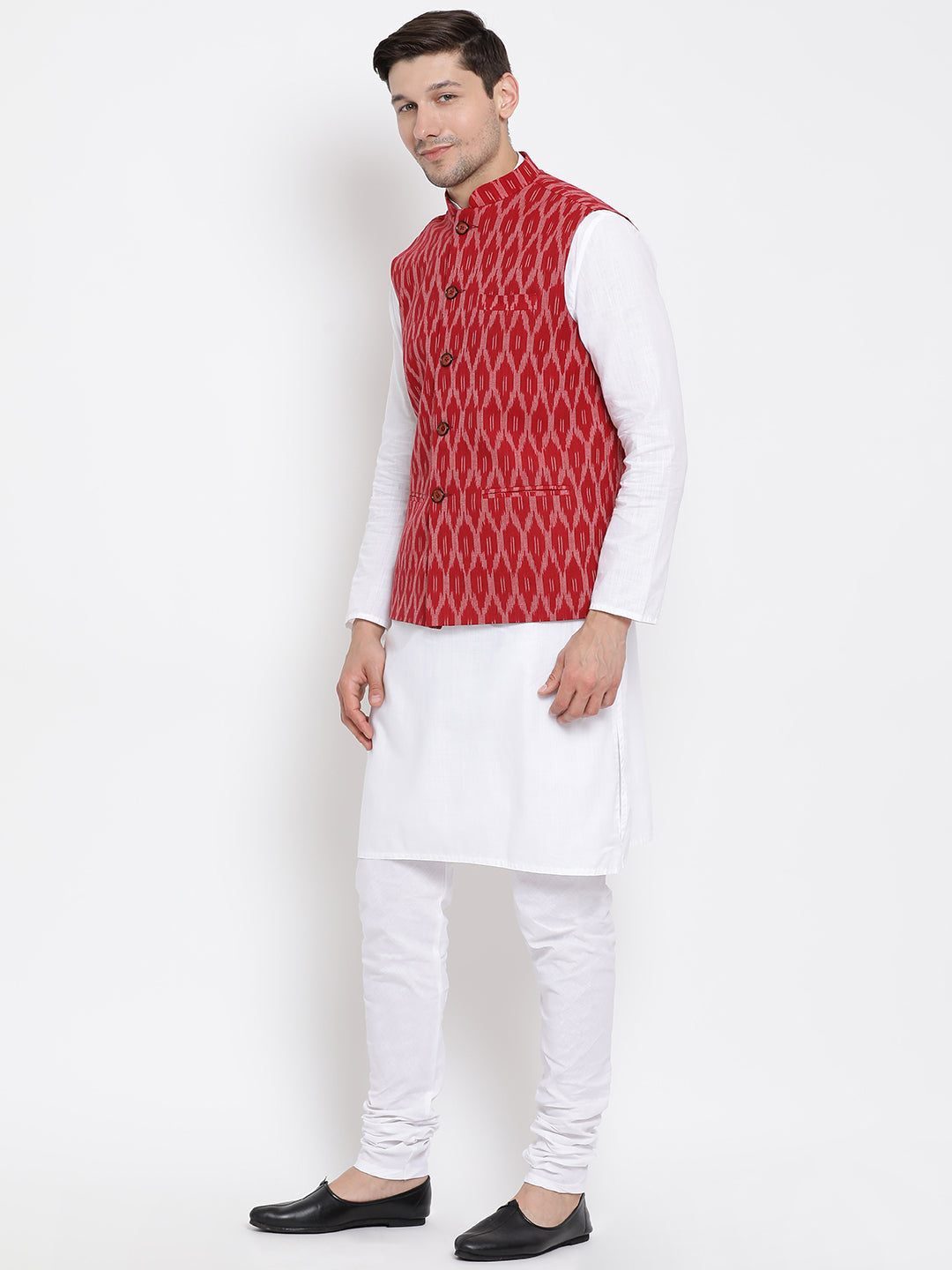 VASTRAMAY Men's White Cotton Kurta, Maroon Ethnic Jacket and Pyjama Set