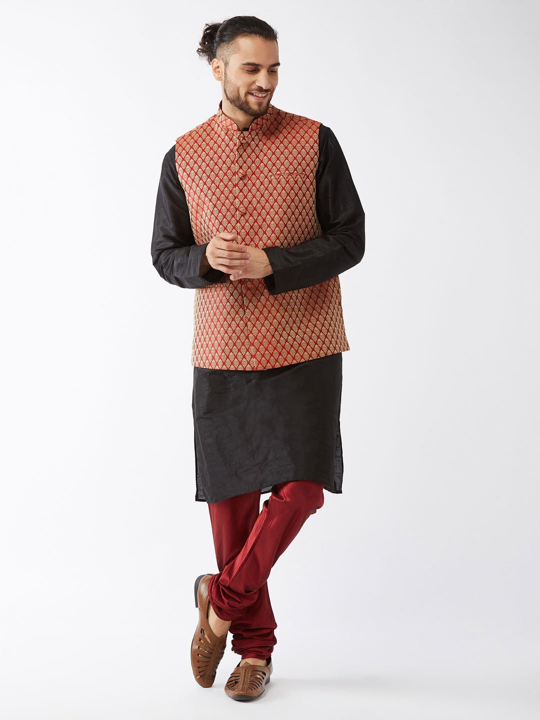 Men's  Maroon Silk Blend Ethnic Jacket, Black Kurta And Maroon Pyjama Set