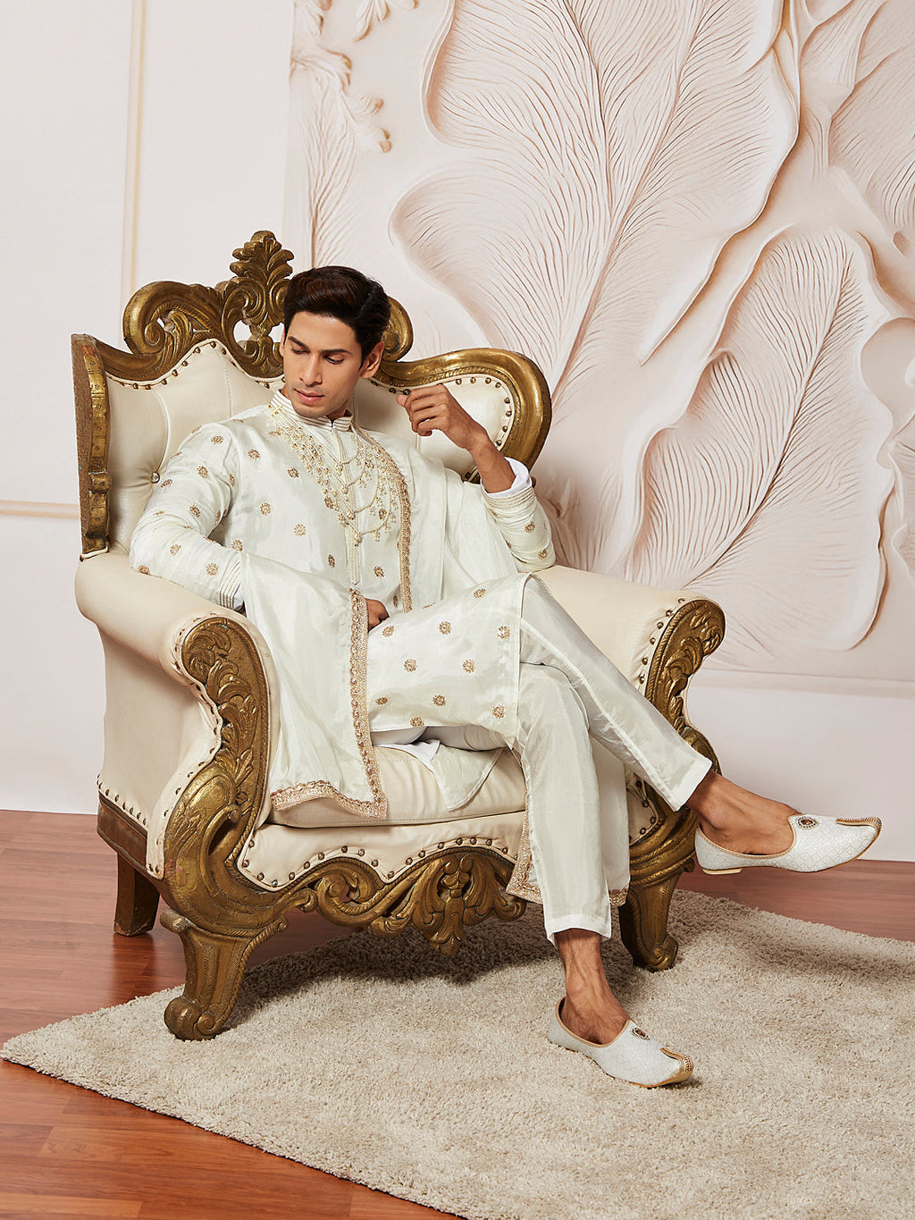 Men's White Tissue Silk Kurta Pyjama And Dupatta Set