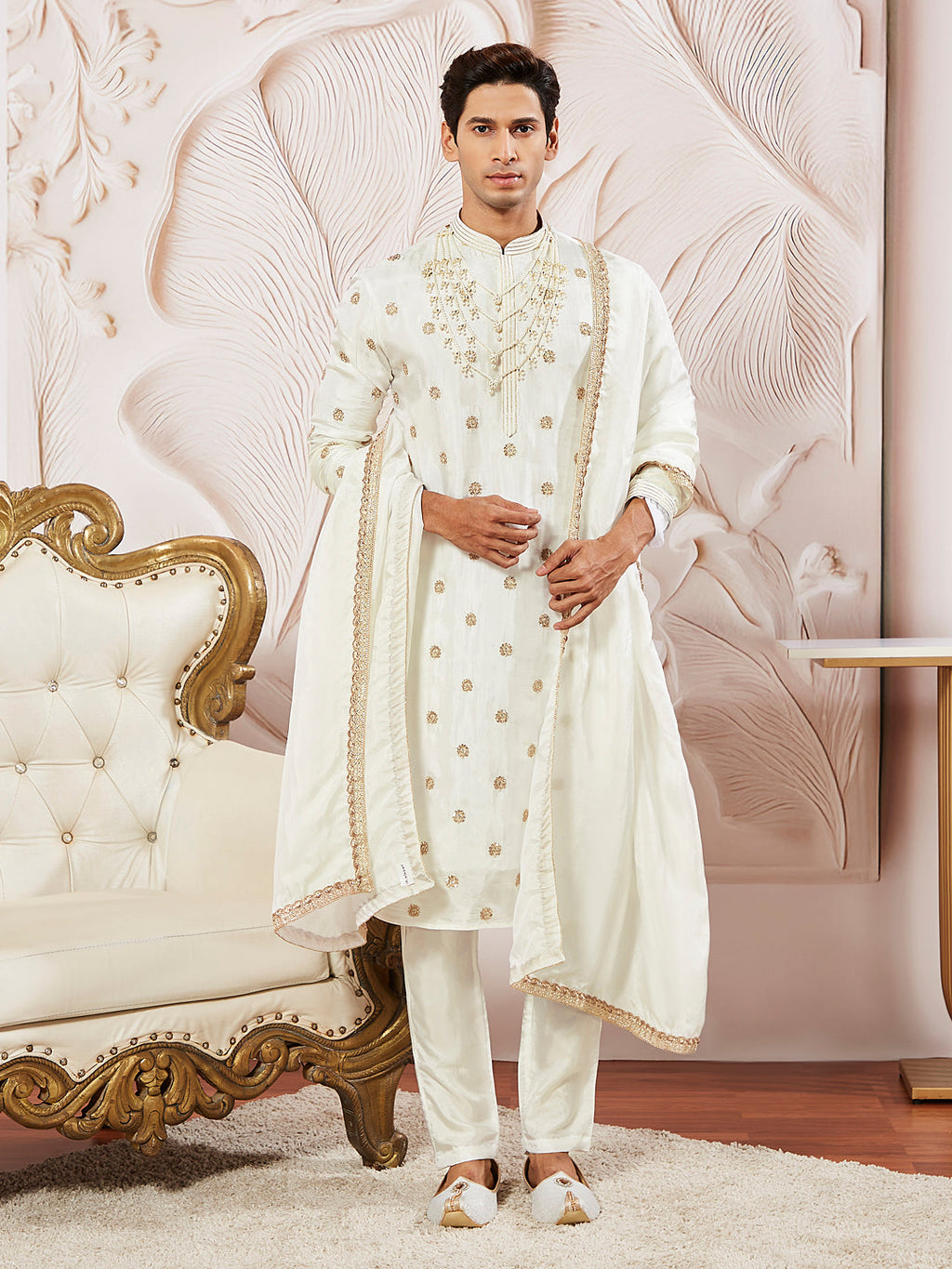 Men's White Tissue Silk Kurta Pyjama And Dupatta Set