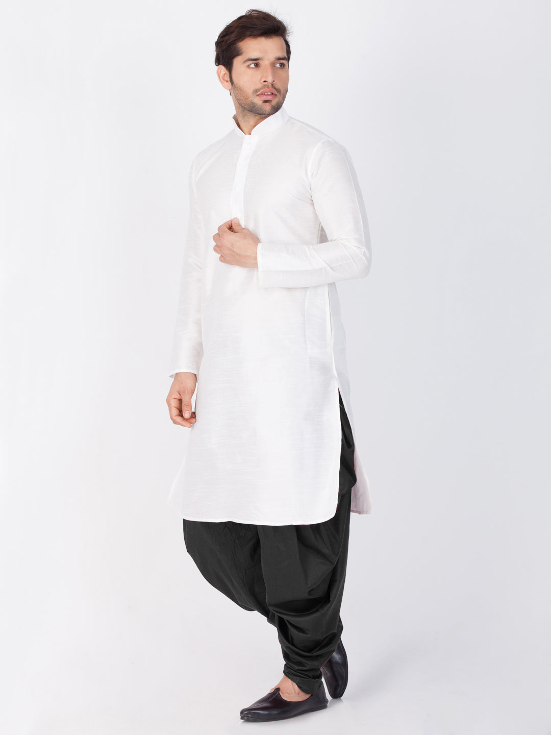 VASTRAMAY Men's White Cotton Silk Blend Kurta and Dhoti Pant Set