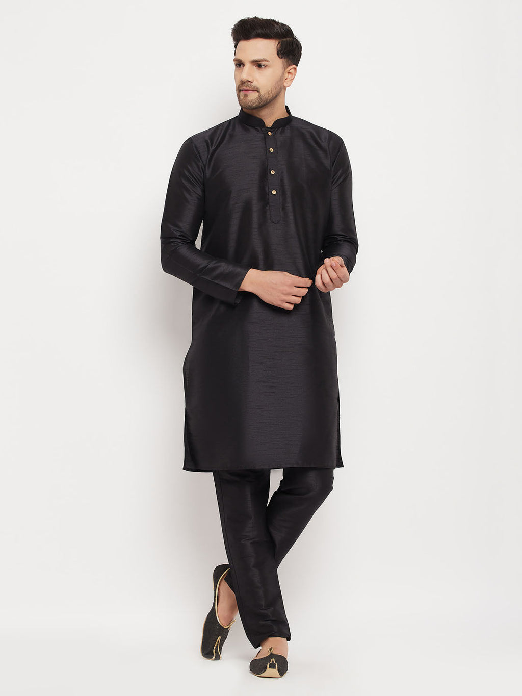 Men's Black Silk Blend Kurta And Black Pant Style Pyjama Set
