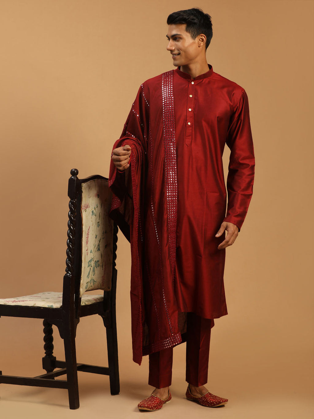 Men's Maroon Viscose Kurta Pyjama And Dupatta Set