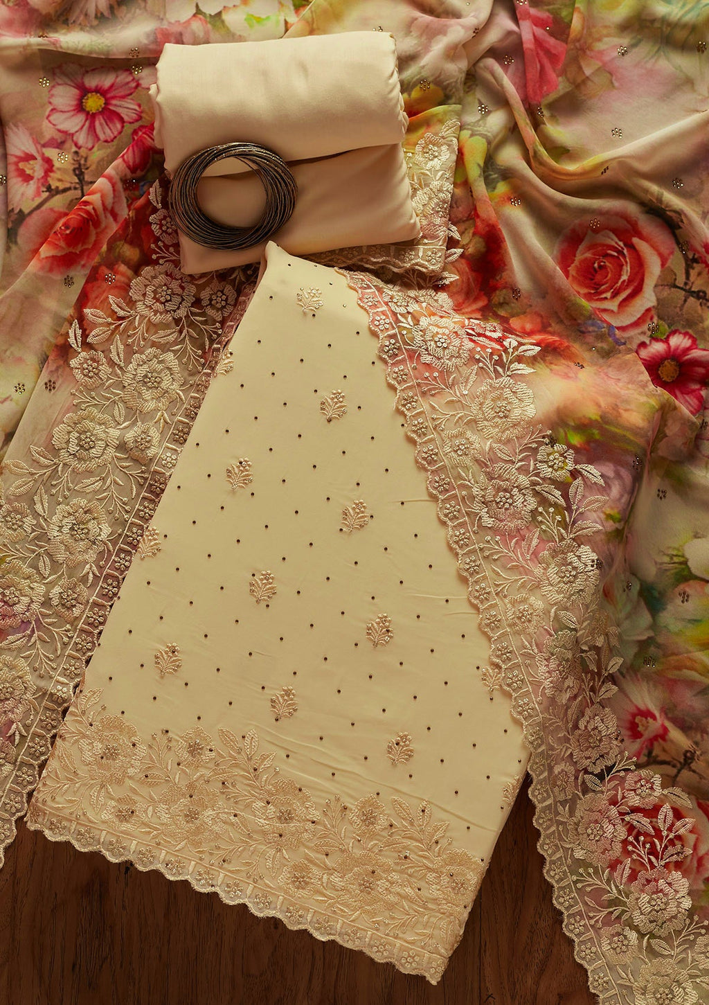 Cream Threadwork Georgette Unstitched Salwar Suit