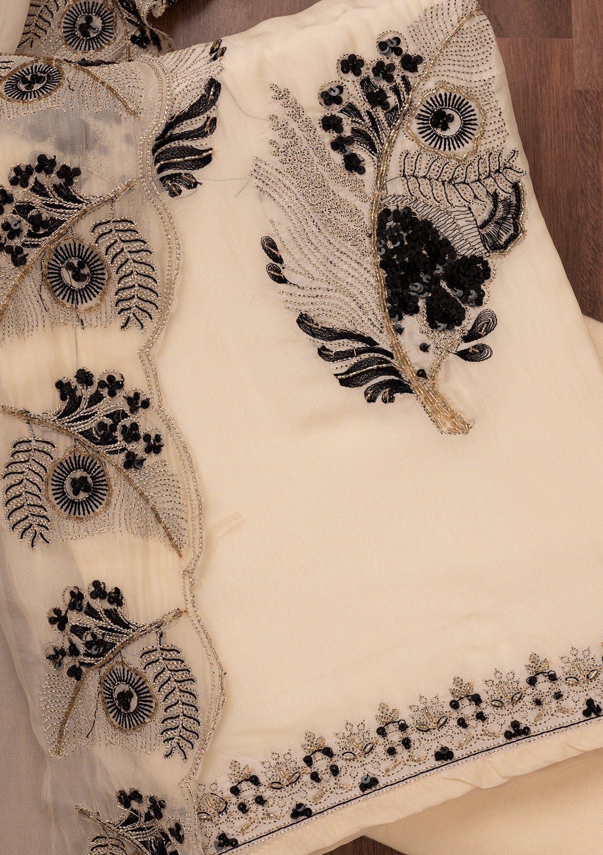 Cream Threadwork Semi Crepe Unstitched Salwar Suit