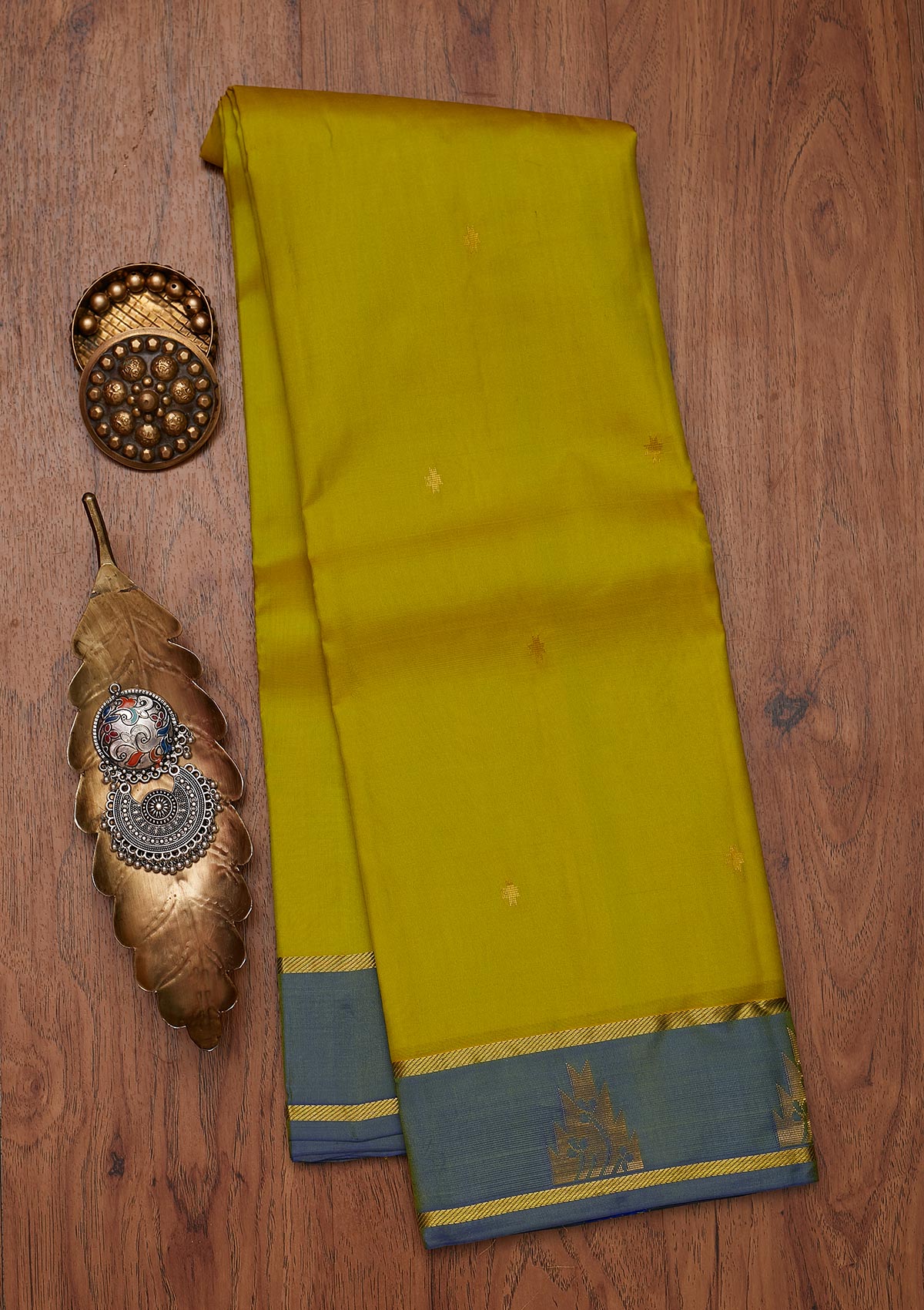 Parrot Green Zariwork Pure Silk Unstitched Saree