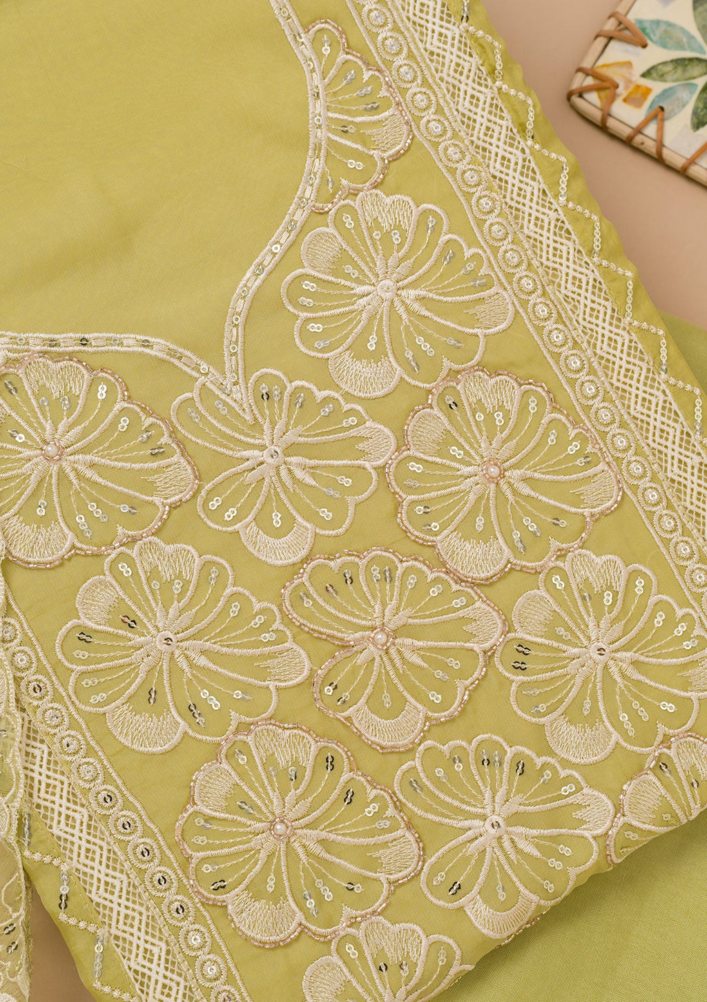 Pista Green Threadwork Semi Crepe Unstitched Salwar Suit