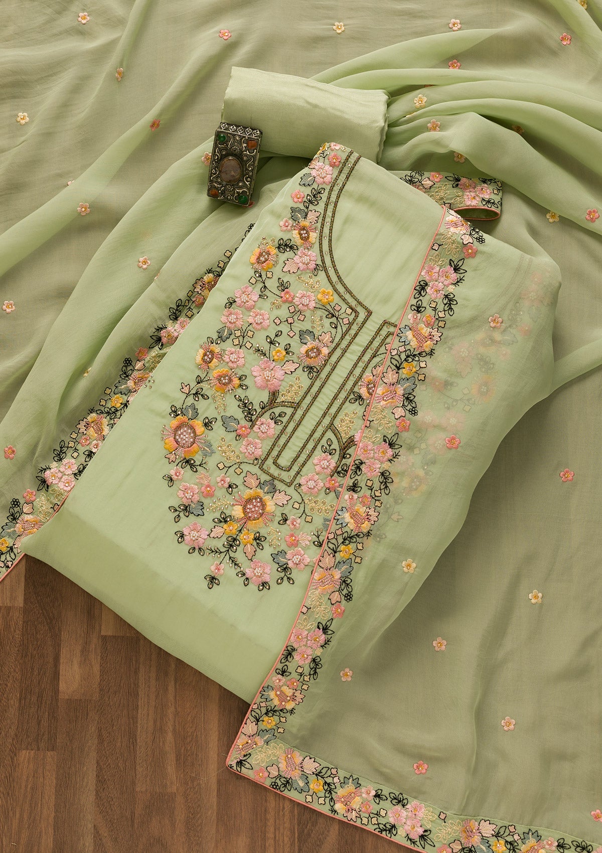 Pista Green Threadwork Tissue Unstitched Salwar Suit